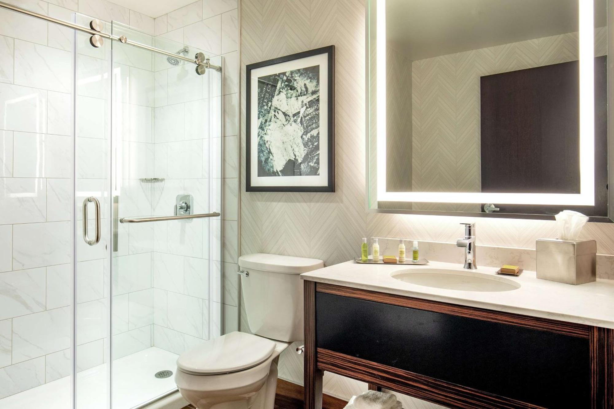 Doubletree By Hilton Youngstown Downtown Екстер'єр фото