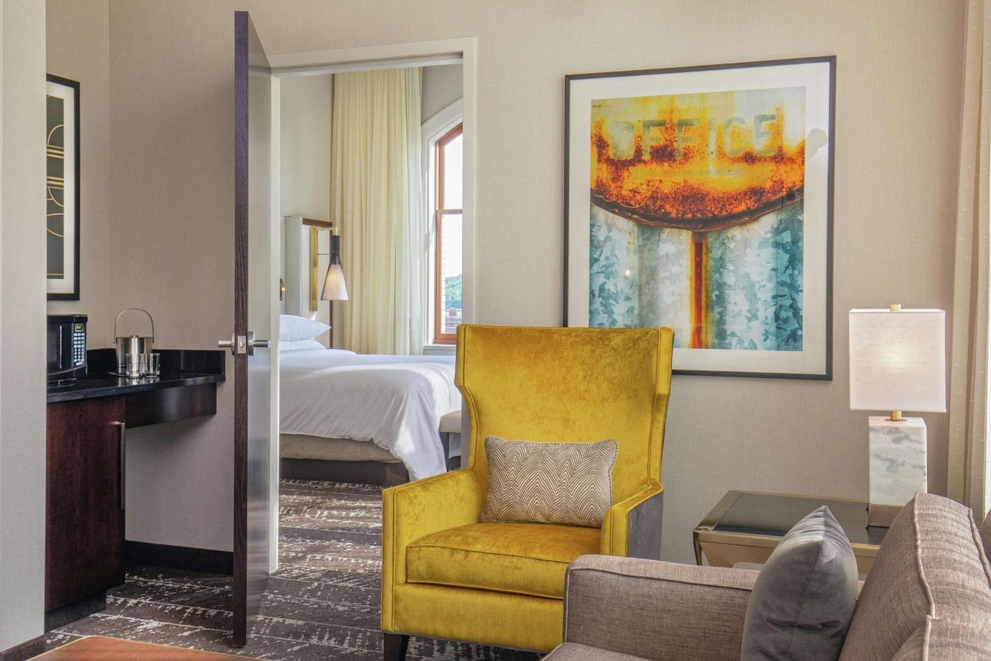 Doubletree By Hilton Youngstown Downtown Екстер'єр фото