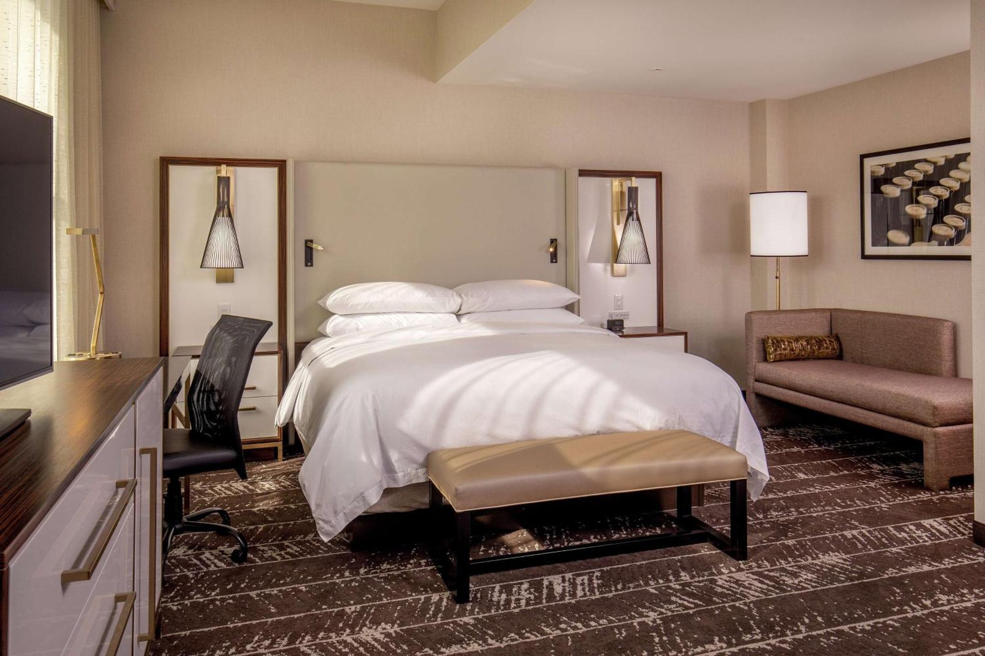 Doubletree By Hilton Youngstown Downtown Екстер'єр фото