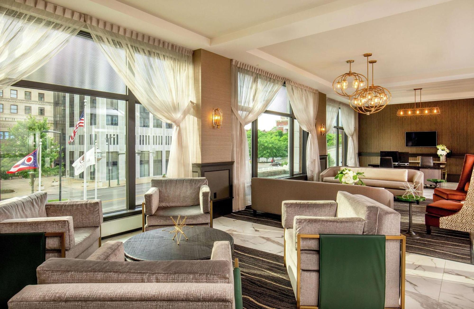 Doubletree By Hilton Youngstown Downtown Екстер'єр фото